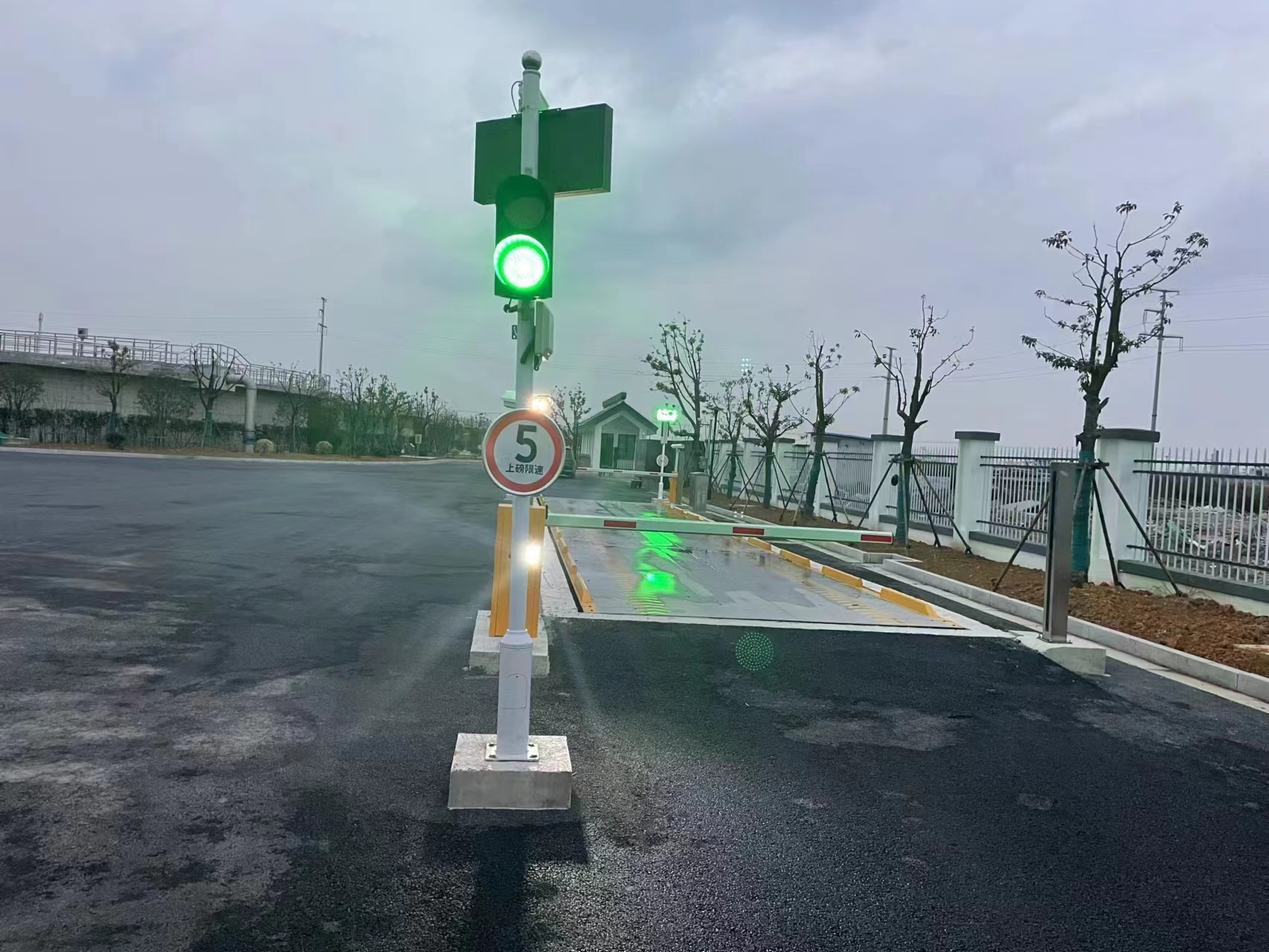 地磅無人值守（一進一出）